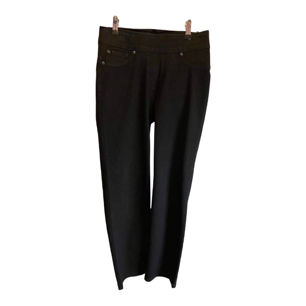 NWOT. Women’s Peter Nygard Luxe Denim 360/4 Way Stretch Jeans in Black